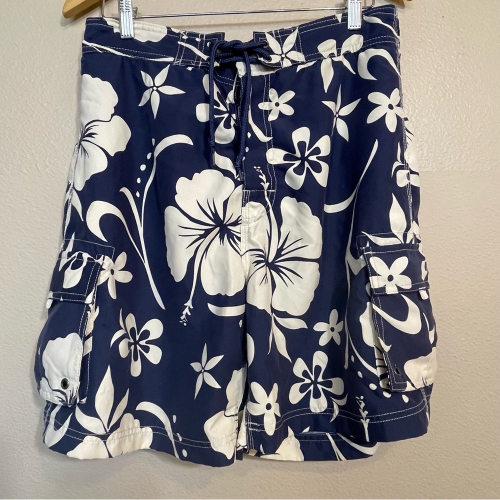 Sand n Sun Navy Floral men’s Board  Shorts medium